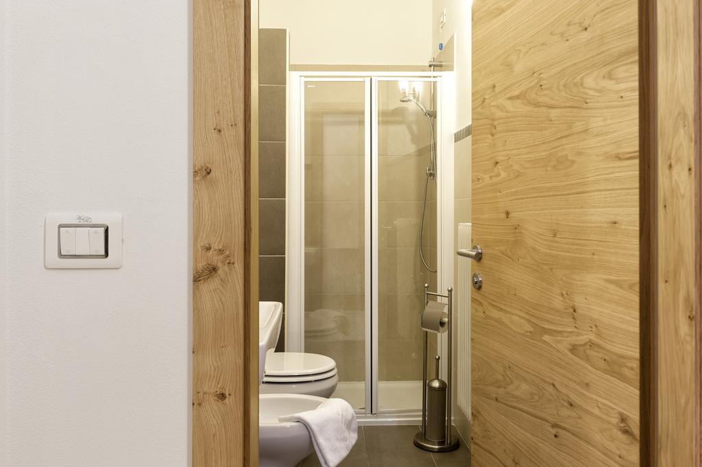 Hotel Alla Rocca Varena Zimmer foto